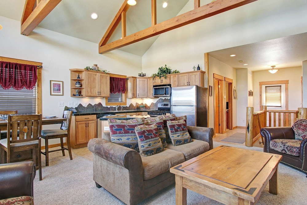 Estes Park Vacation Lodging