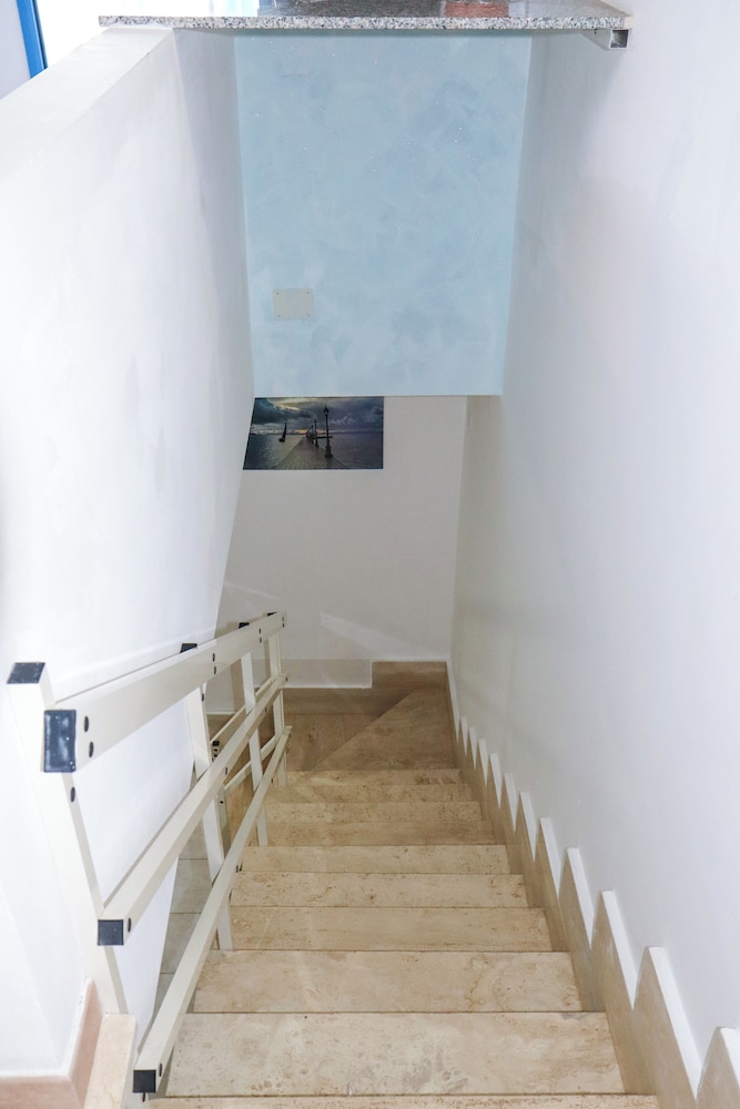 BILOCALE LA CORTE SUL MARE