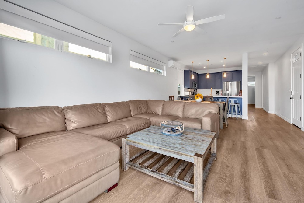Island Paradise Deck - 2nd Floor Condo Sleeps 8