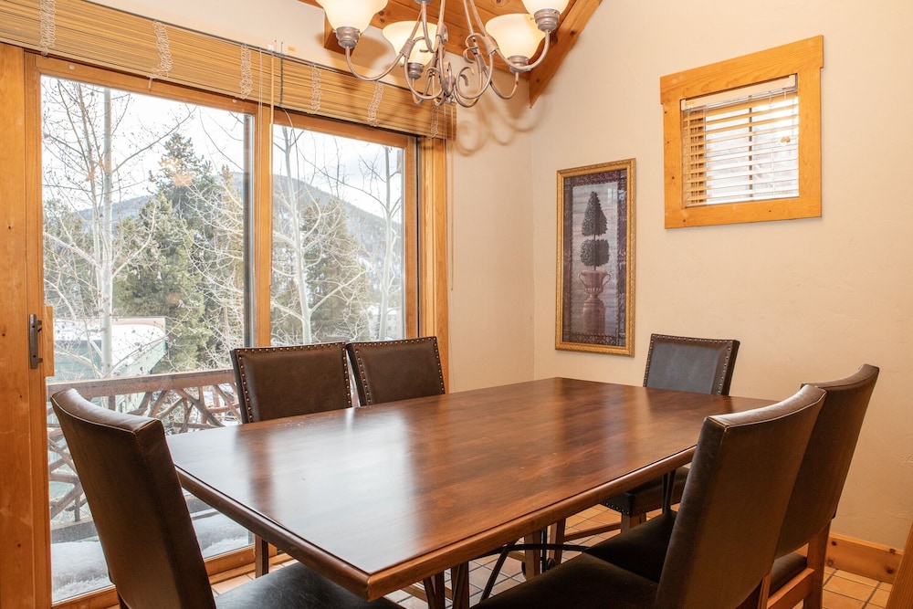13 In The Pines 3 Bedroom Townhouse by RedAwning view 2