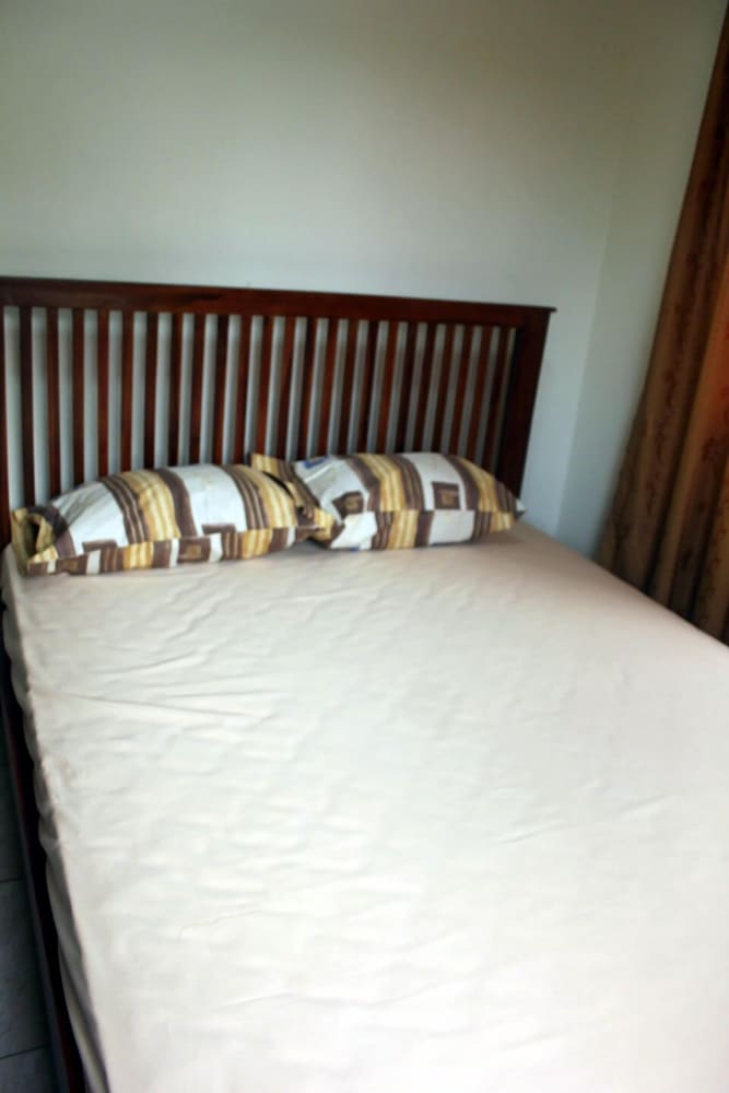 Arcton Apartments