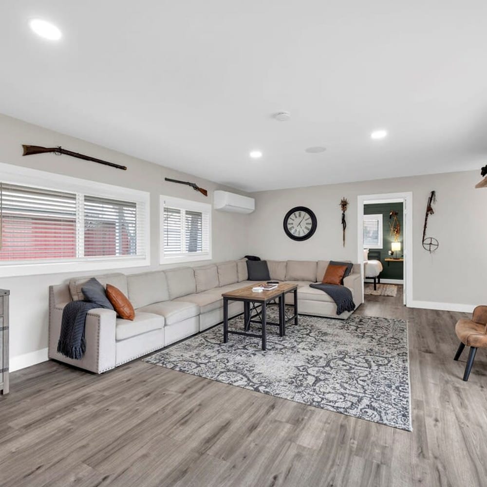 8BD Grand Canyon Ranch - Sleeps 22