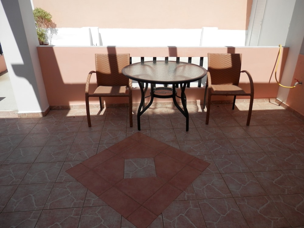 Elena Apartments