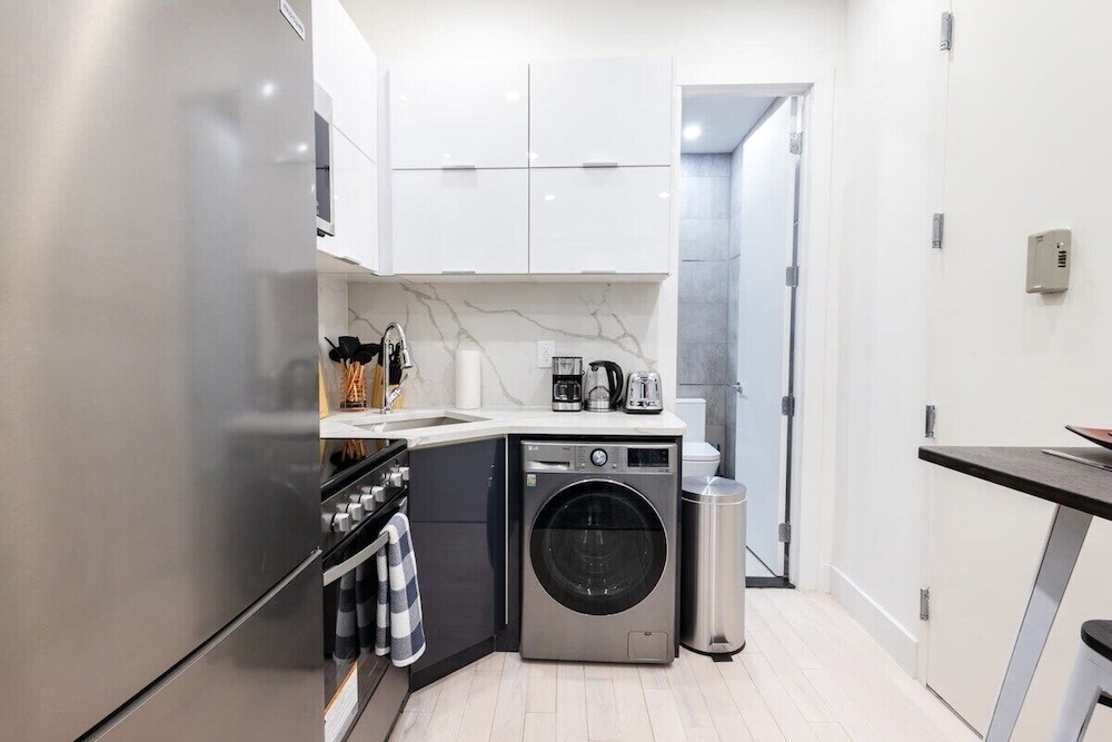 317 UES Apartments