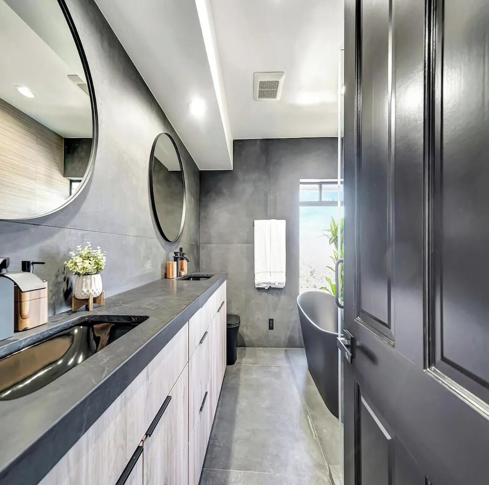 Skyview Estate - Stylish Hollywood Hideaway With Sweeping City Views