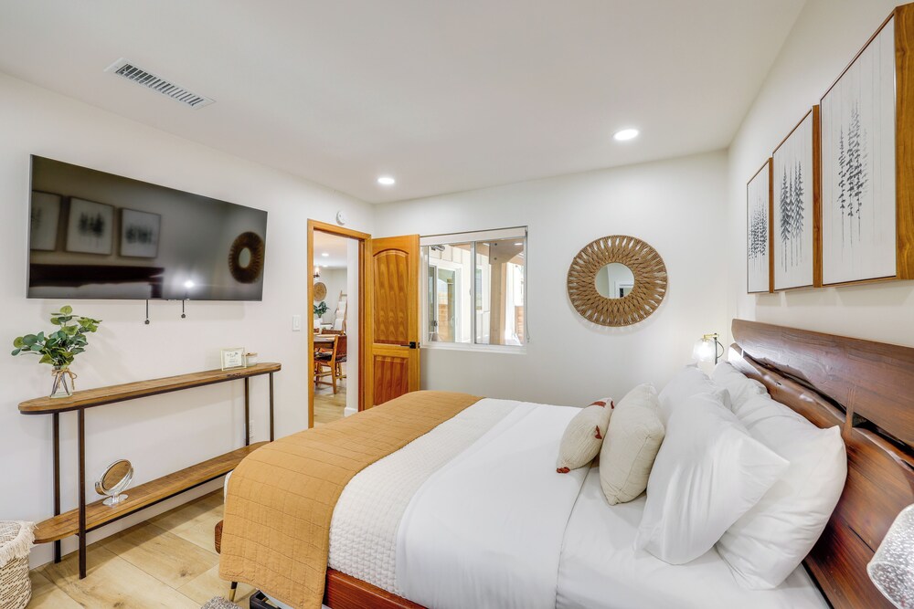 Walk to Big Bear Marina: Modern Home w/ Hot Tub!