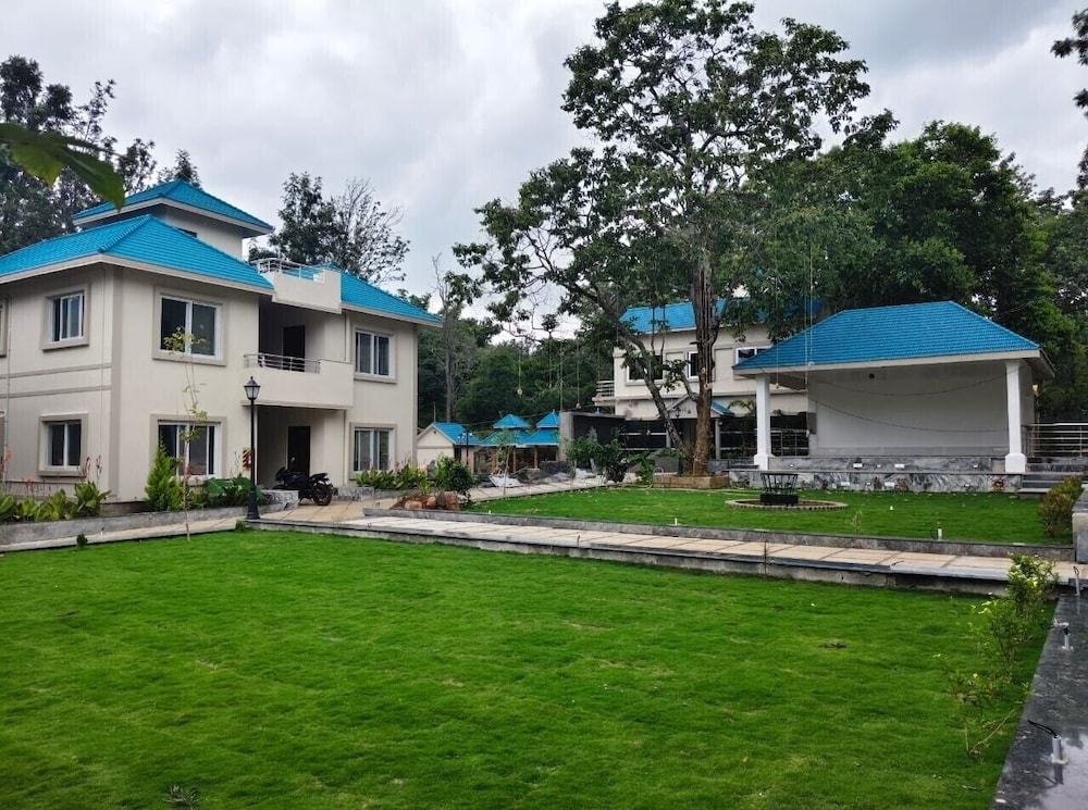 MSB Silver Spring Resort
