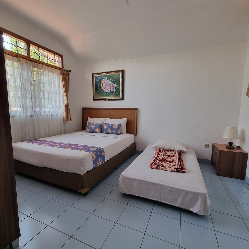 Villa ChavaMinerva Bata - Ciater