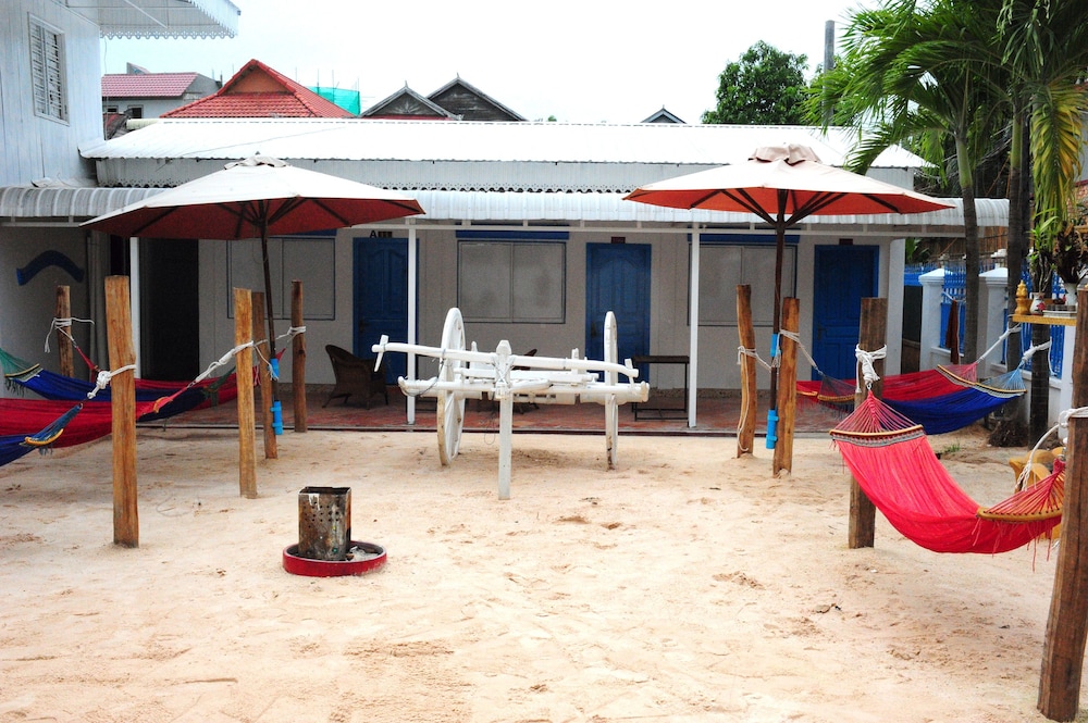 Kafu Hostel & Pool