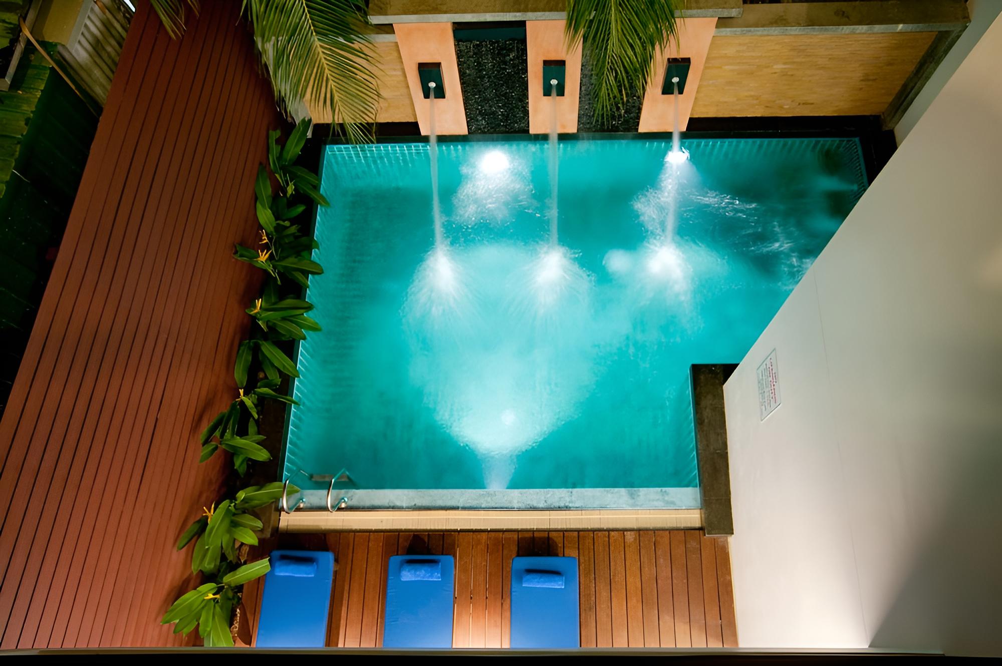 The Gallery Hotel