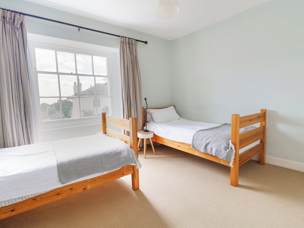 Charmouth Lodge