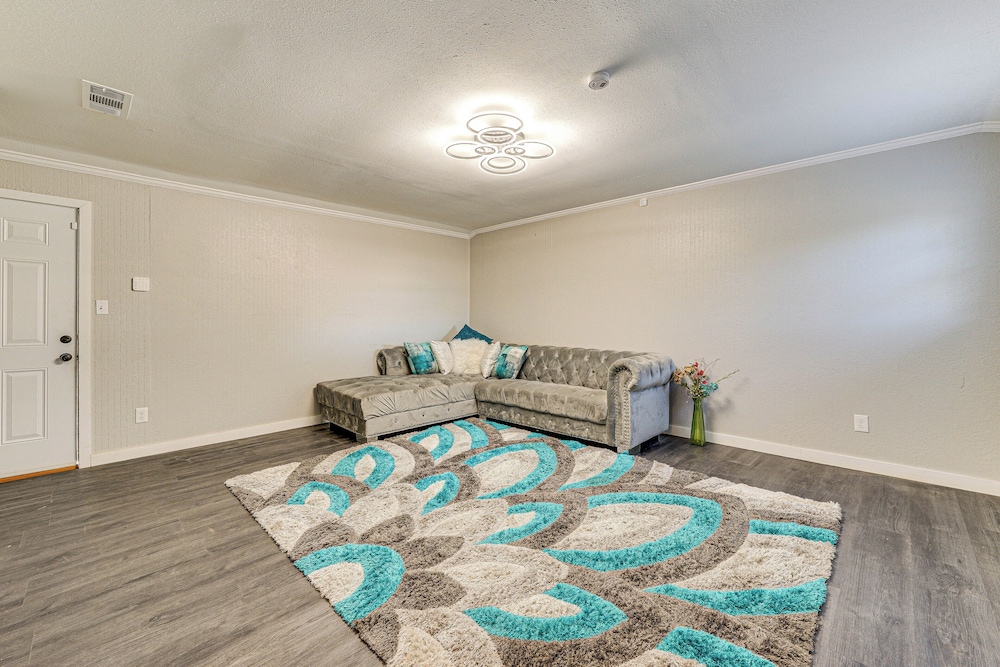 Updated Home 2 Mi to Downtown Texarkana!, photo 23