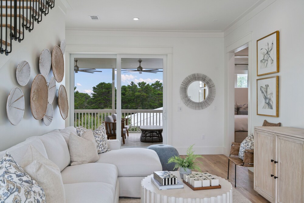 Private Pool, Gulf Tower Views, Close To Beach Access - Newly Designed 6 Bedroom Home by RedAwning view 2