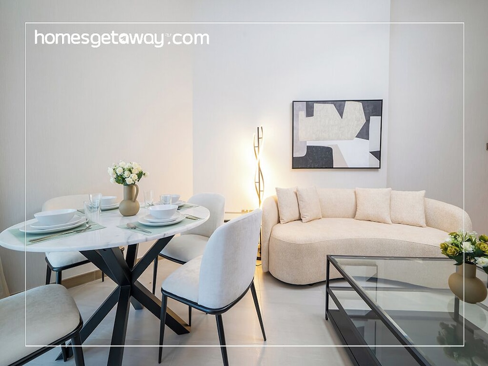 Indulge in Luxury 1BR Unit at Missoni Urban Oasis