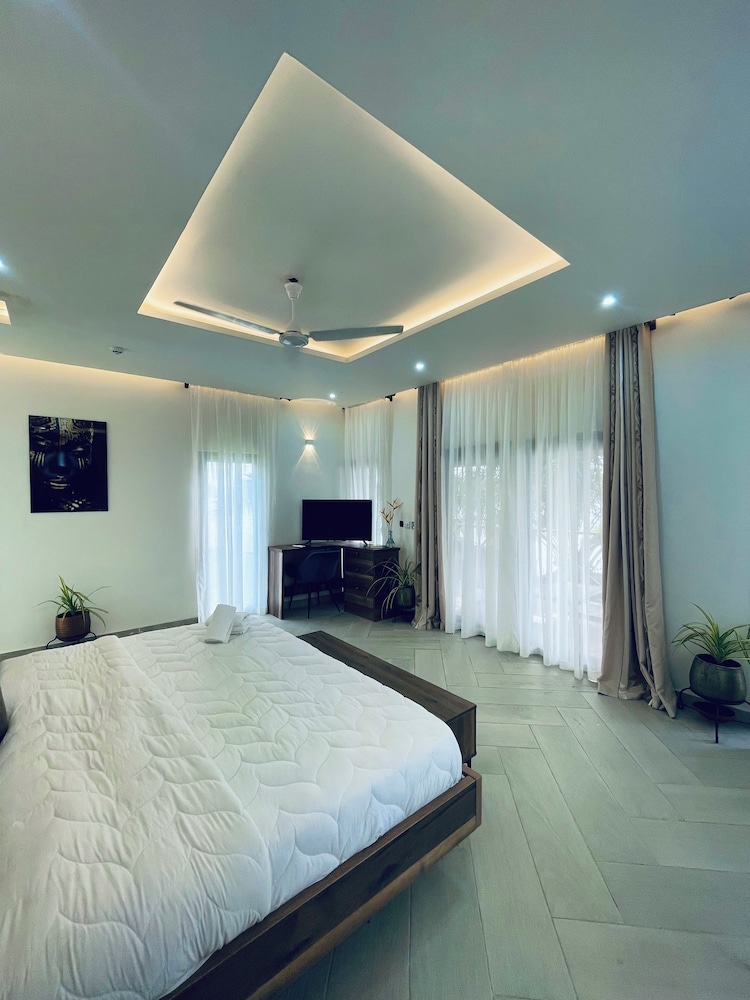 Platinum Blue Island Resort