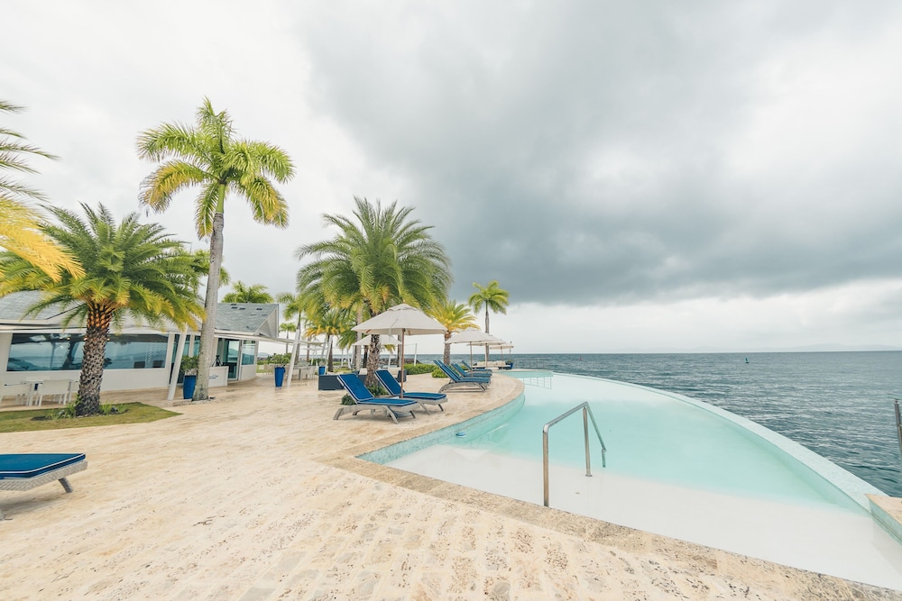 Townhouse With Ocean View Puerto Bahia P5