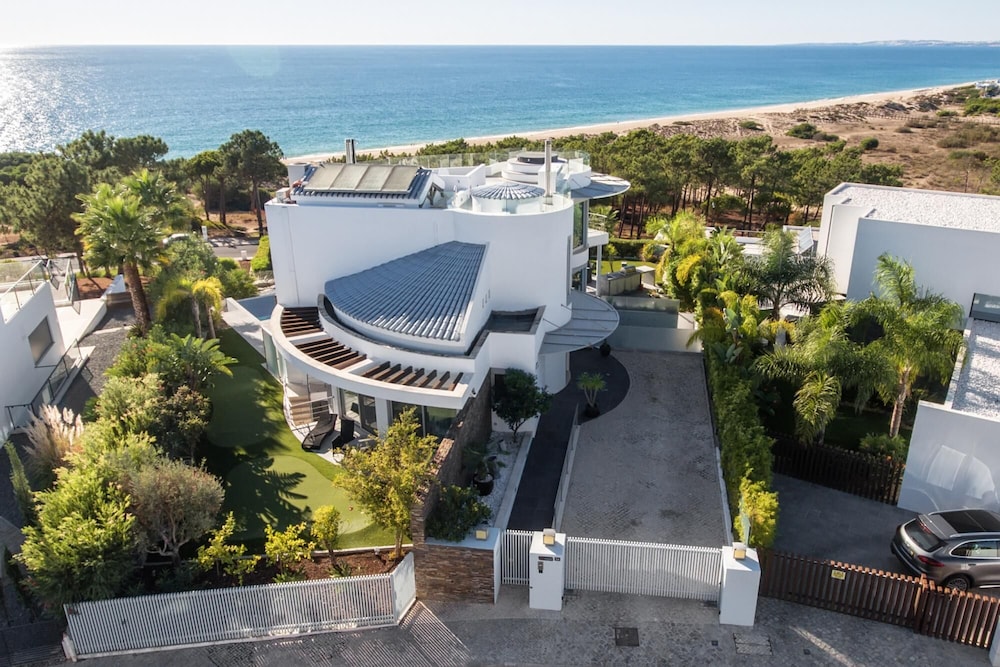 Villa Croesa - Vale de Lobo view 3