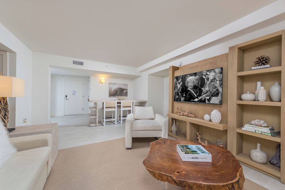 Luxury Vacation Rentals at 1 Hotel & Homes by LRMB