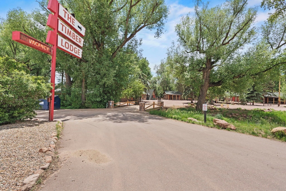 Timber Lodge Cabin 12