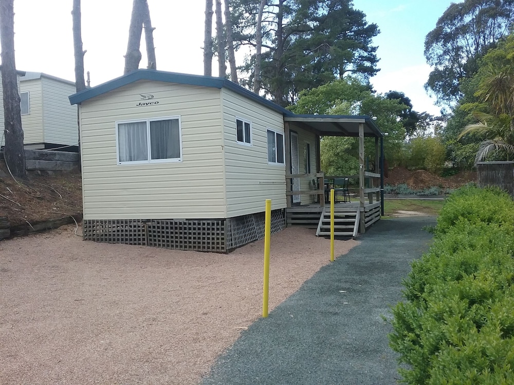 Lakes Caravilla Caravan Park