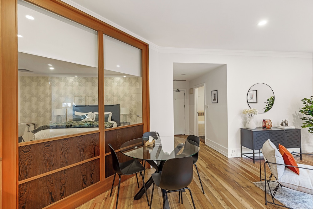Stunning 1BR Apt in Heritage Hotel by Zodiak Stays