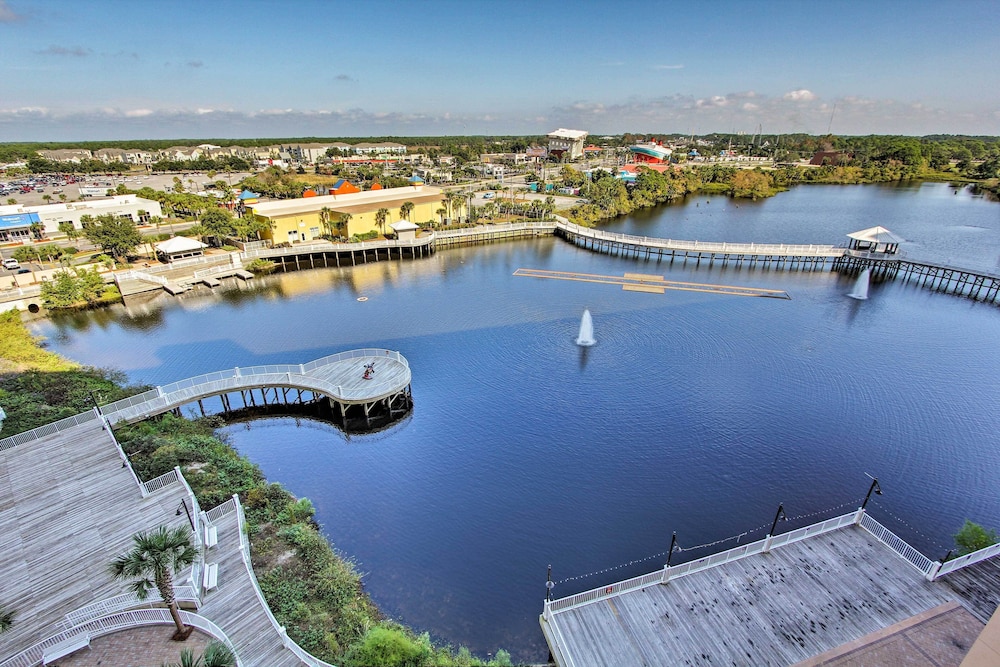 PCB Vacation Rental w/ Balcony & Beach Access!