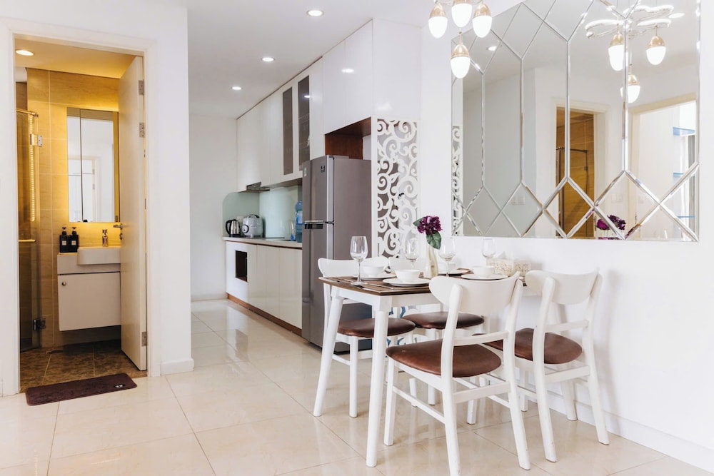 TIL Vinhomes D'capitale Elegance Suites