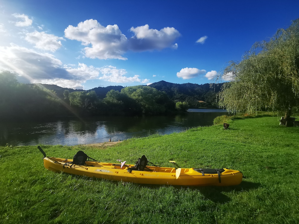 Hakarimata Lodge - Riverside Sanctuary