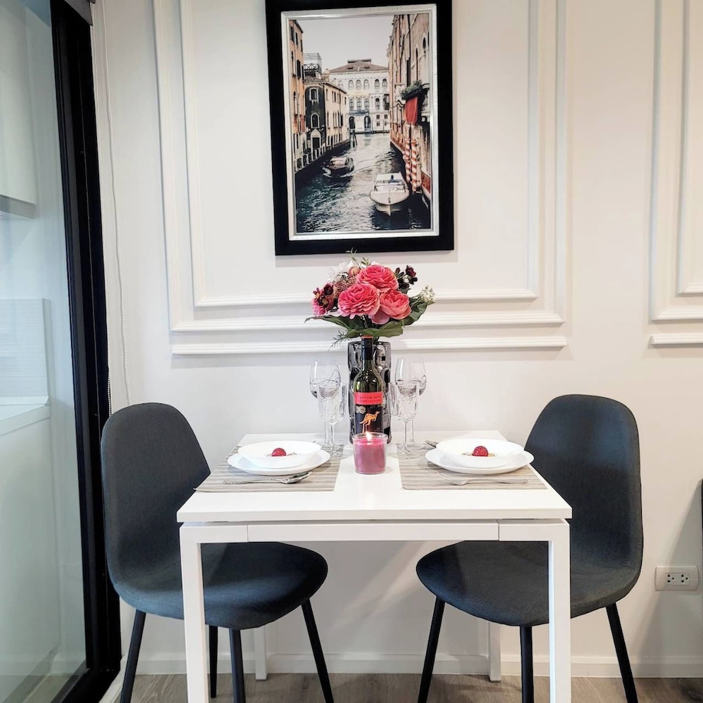 Urban Elegance Knightsbridge BTS Bearing