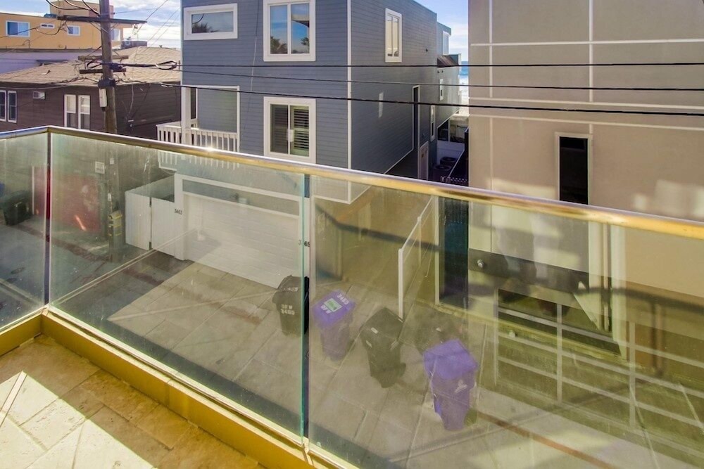 Ocean Breeze 1 & 2