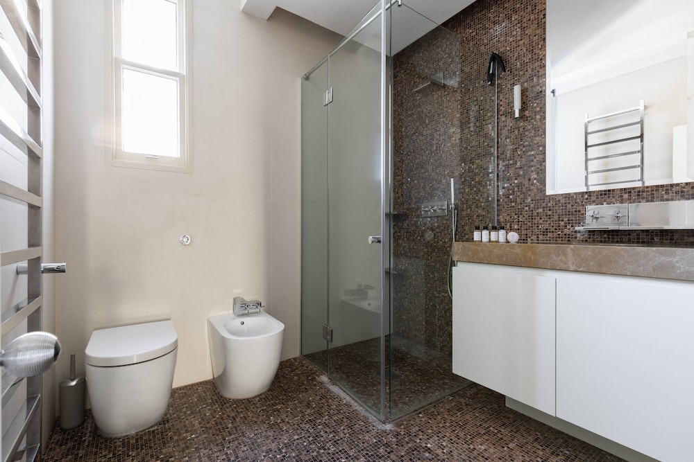 Hans Road II by Onefinestay