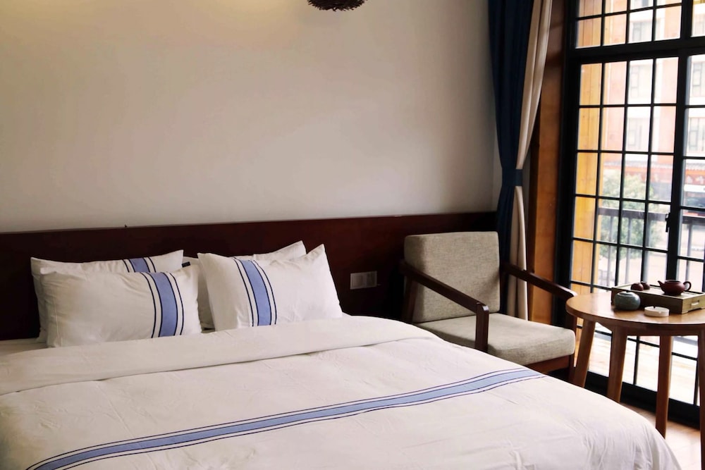 Jingshuihuajian Boutique Inn