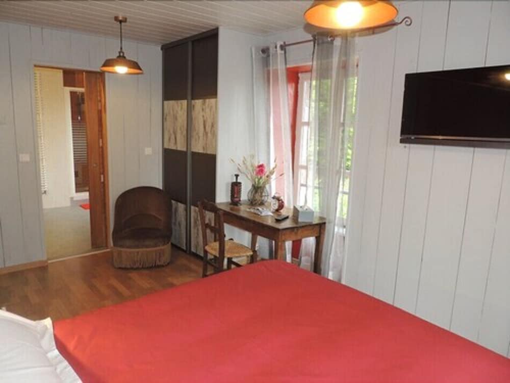 Photo 8