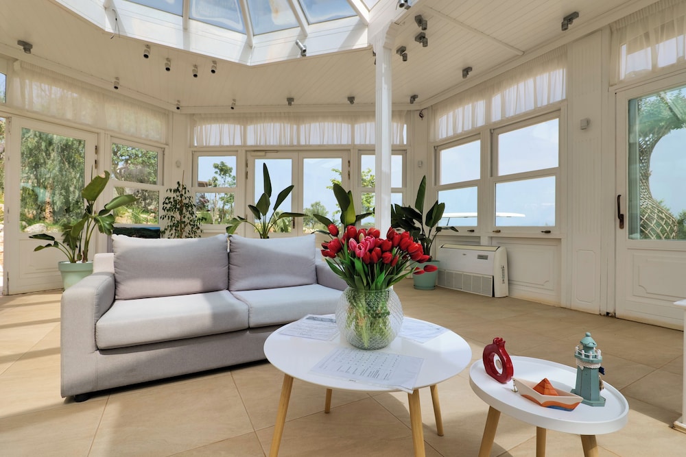 Arameras Beach Resort 2