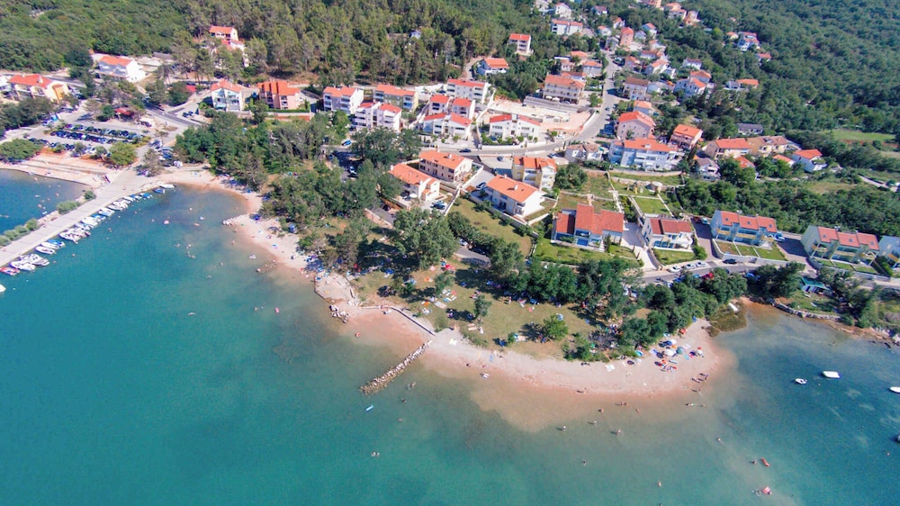 Apartments in Malinska/insel Krk 12469