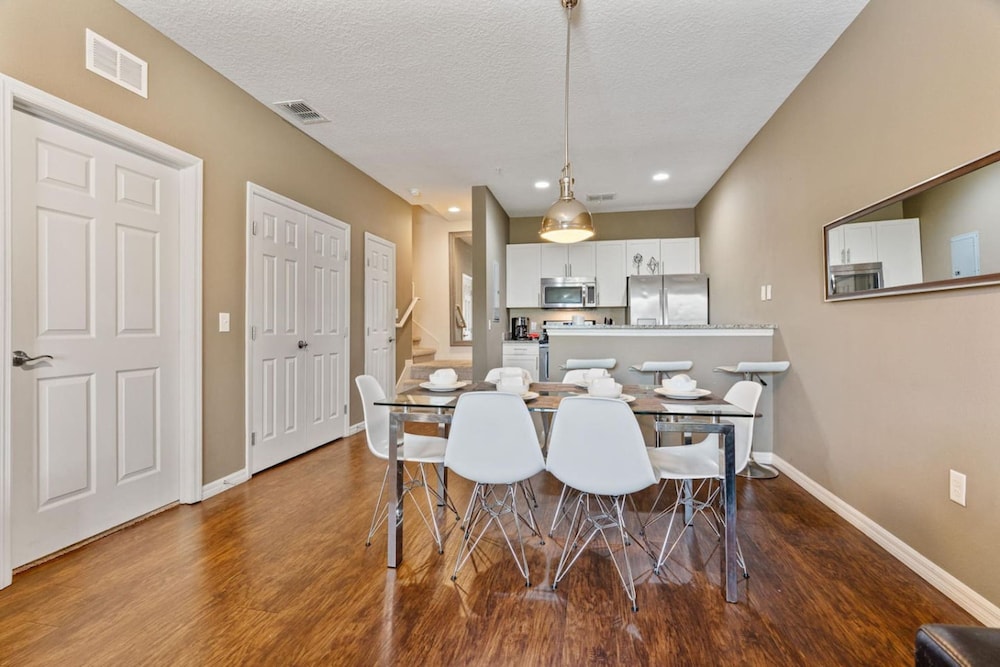 Cozy 3bdr House Near Disney