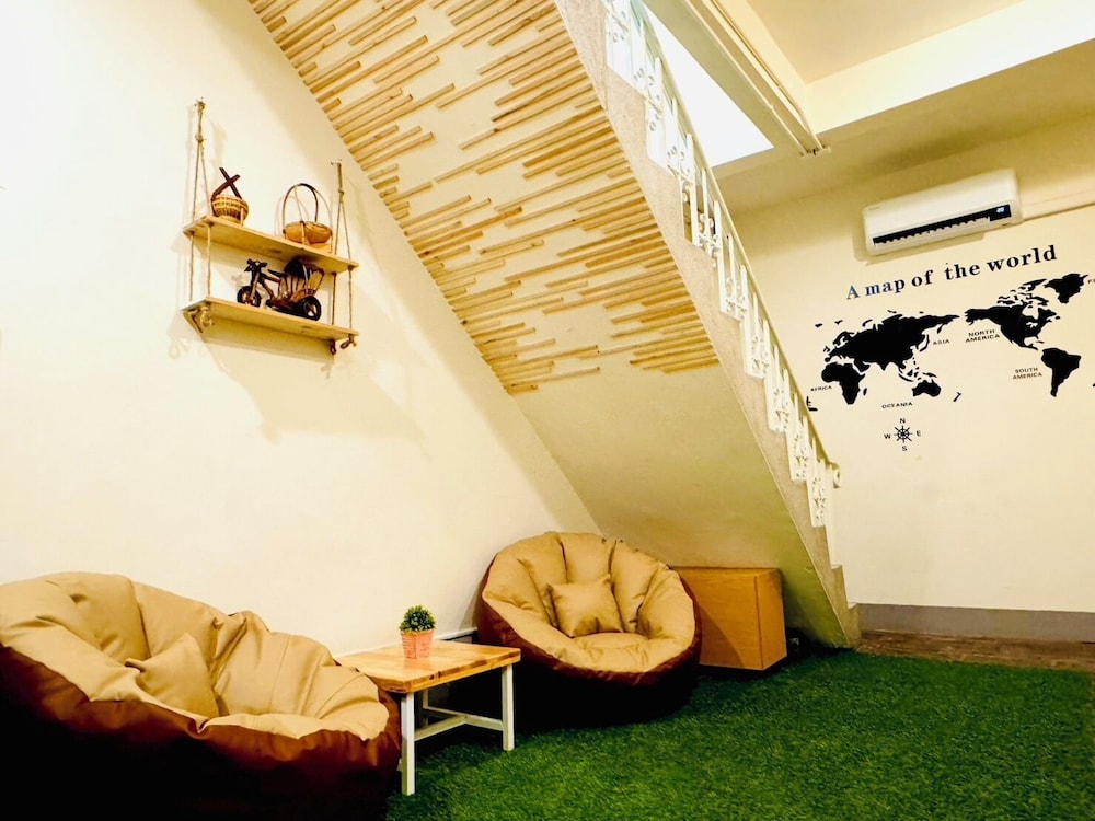 Charming Hostel
