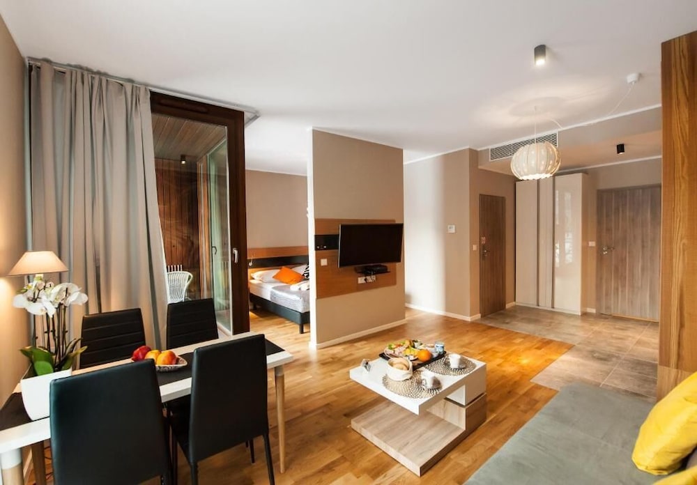 Deluxe Apartments
