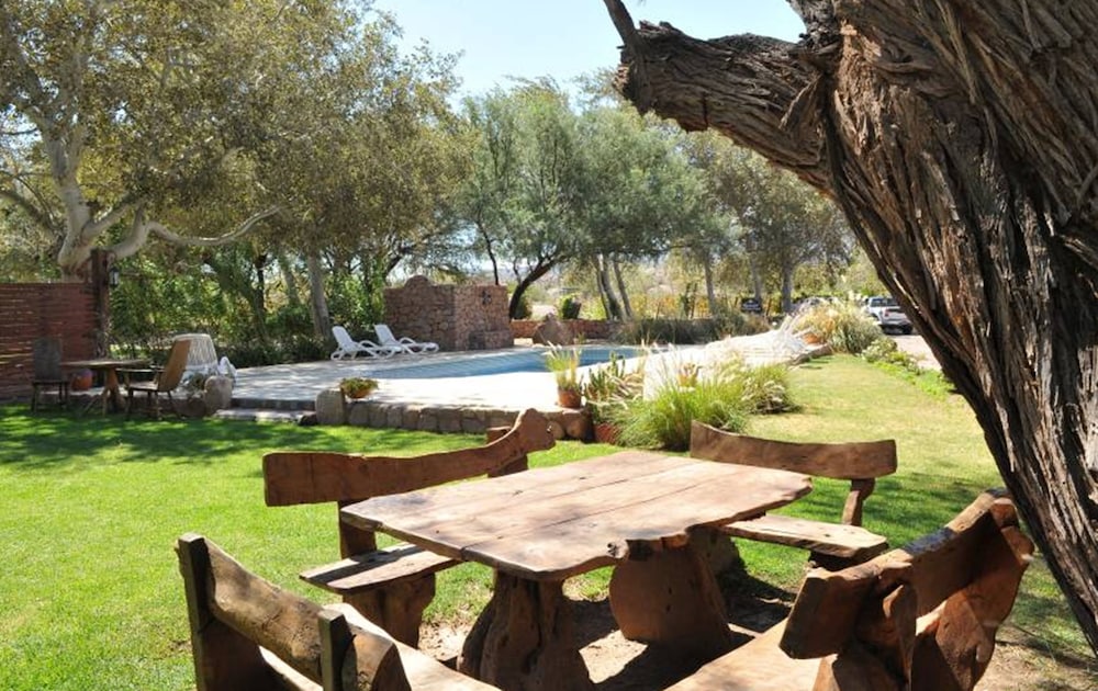 La Casa De La Bodega - Wine Boutique Hotel