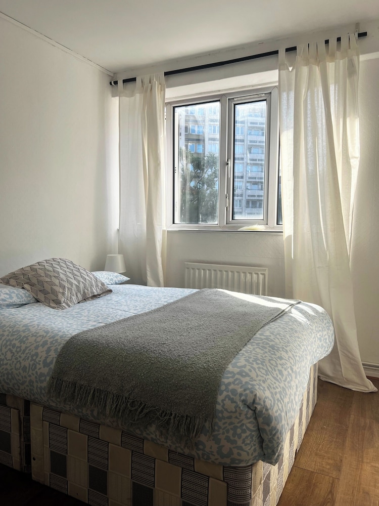 Paddington Modern Apartment With 3 Bedrooms