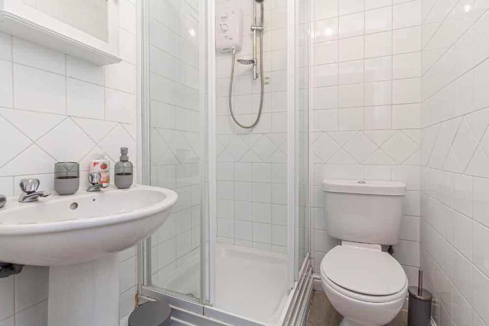 Host Stay New Street Room