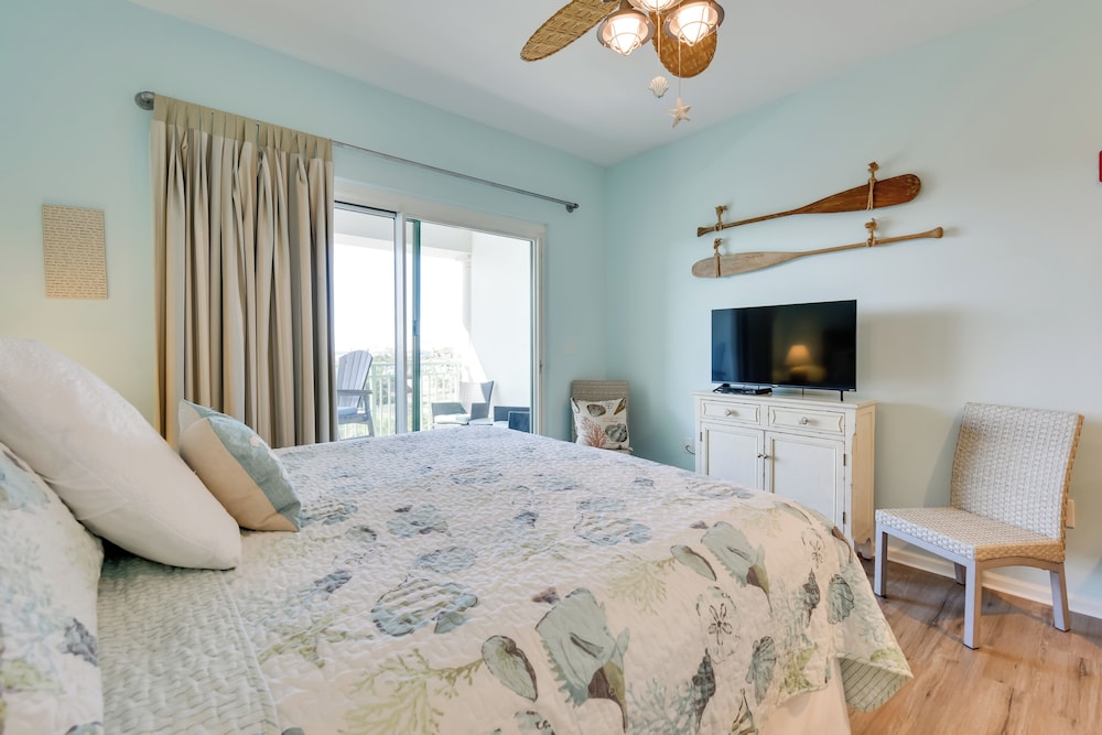 Walkable Condo w/ View Btwn Rosemary & Alys Beach!