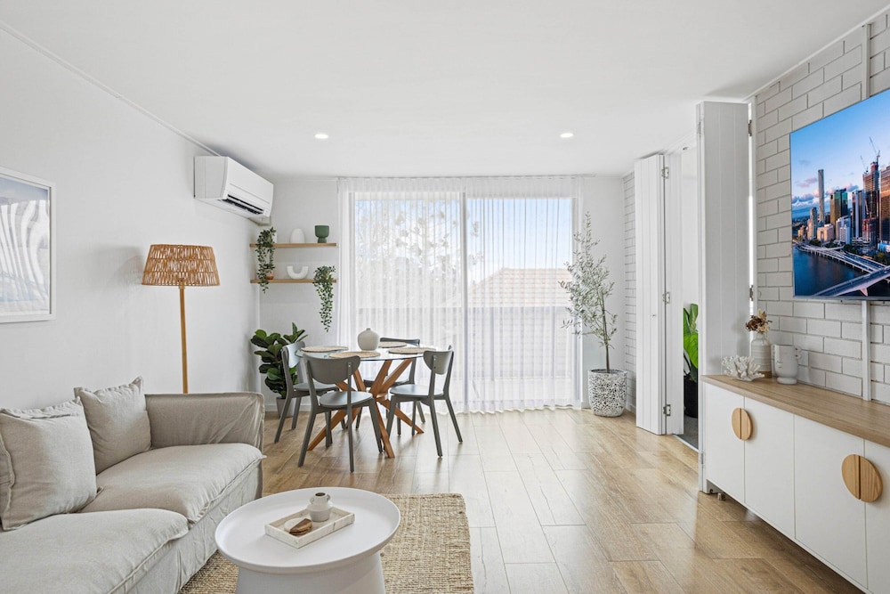 Spacious 1-bed in the Heart of Teneriffe