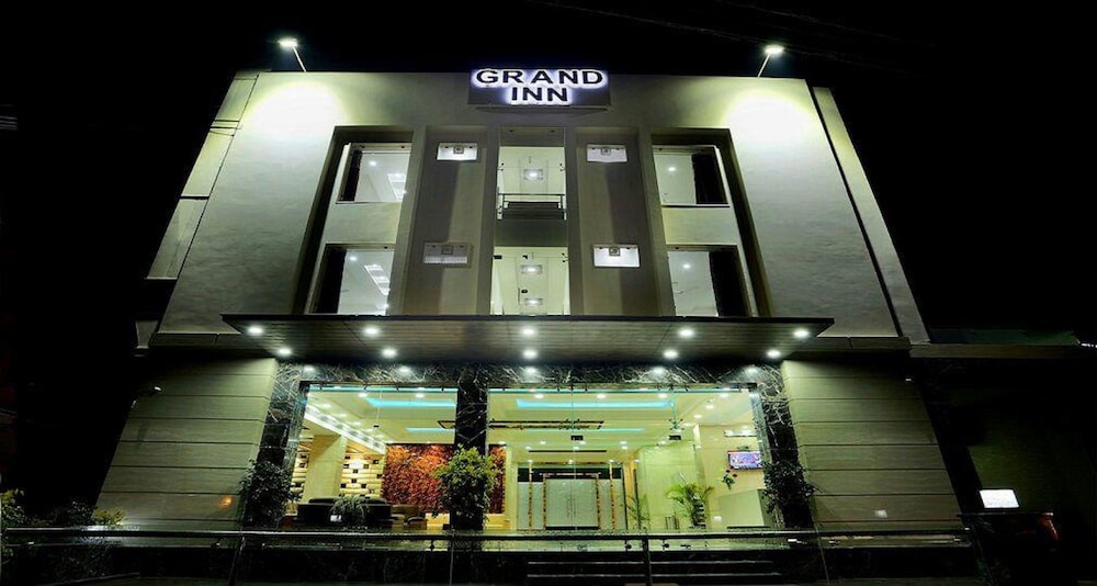 Hotel Grand Inn
