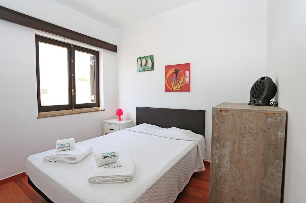 V 03 - Apartment 3 in Seacliff Albufeira