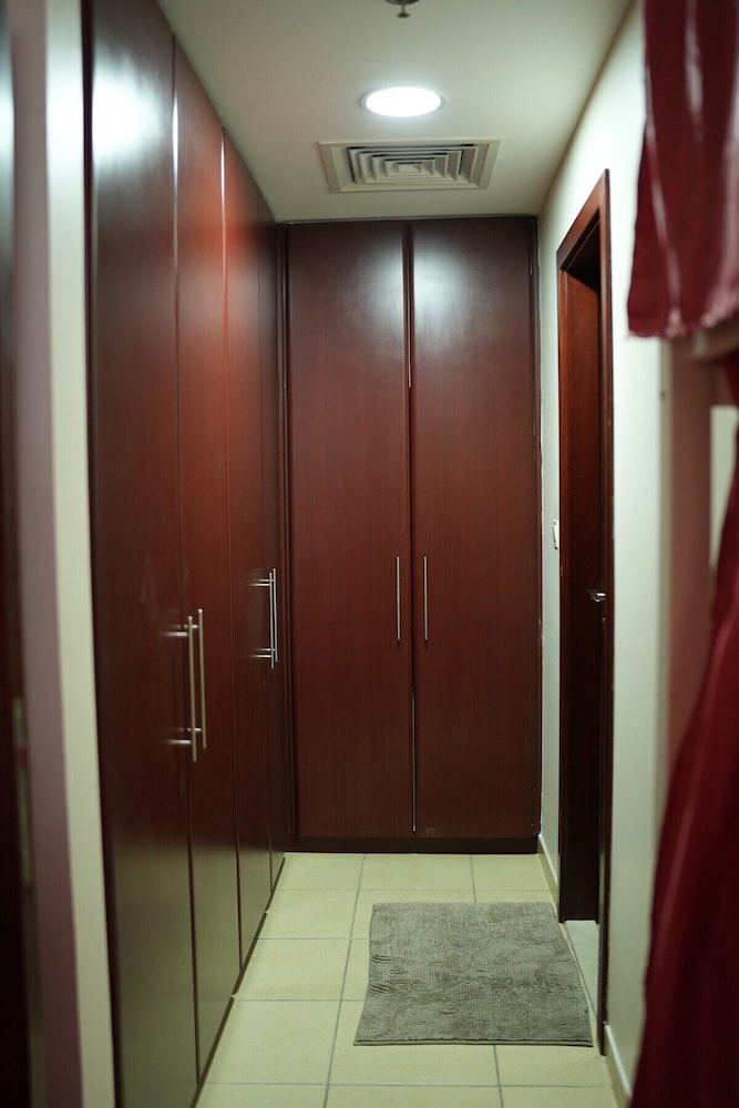 Free Gym and Pool Near to Beach Bunk Bed