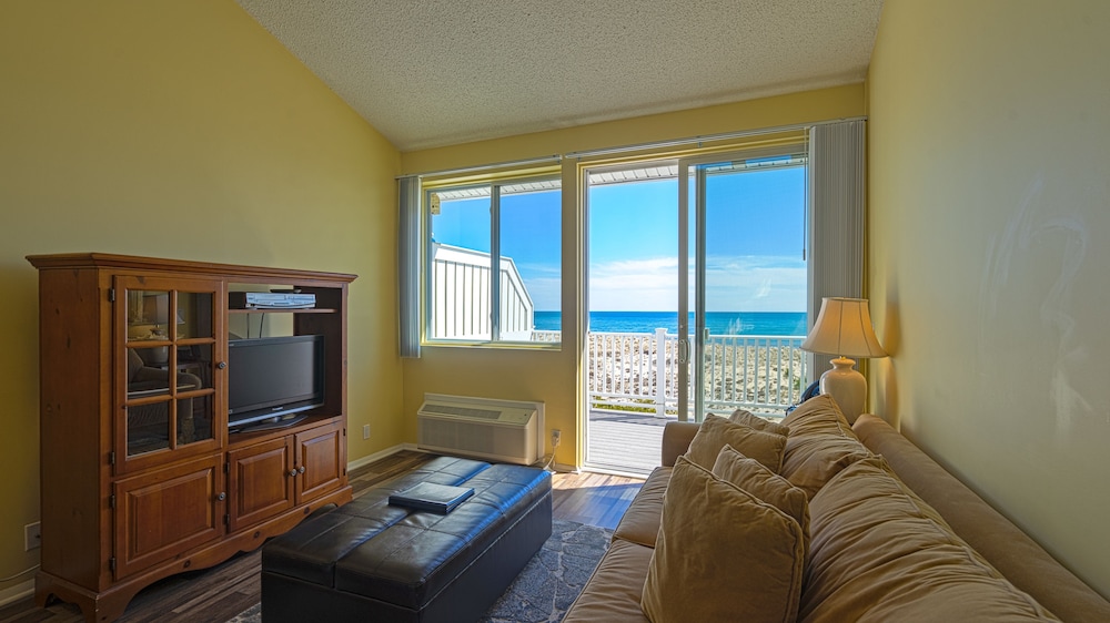 Sea Crest Resort
