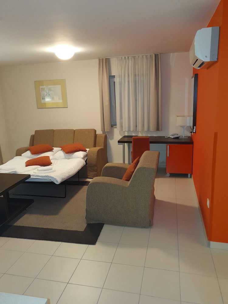 Marina Portorož Family Friendly Apartment 5
