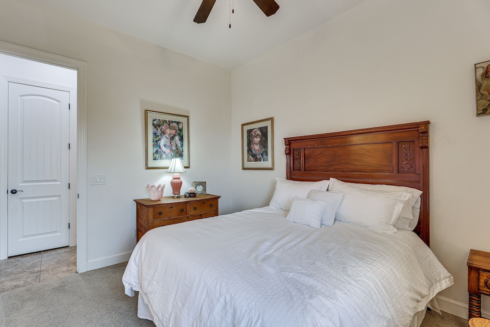 Luxury Queen Creek Home w/ Calming Pool Oasis! view 3
