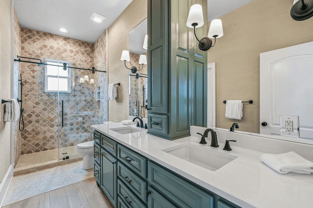 Skinny Love 30a by Avantstay Private Heated Pool Block to the Beach